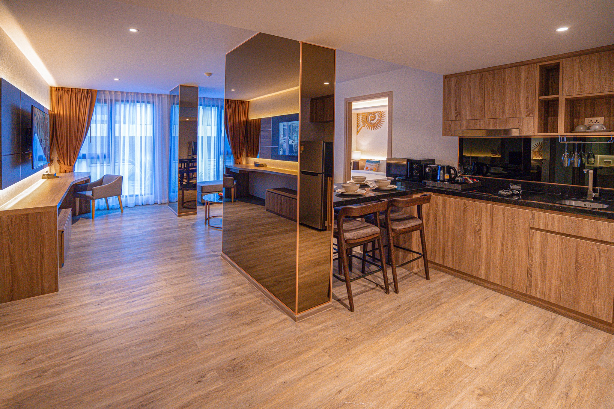 Grande Two Bedroom Suite Pool Access