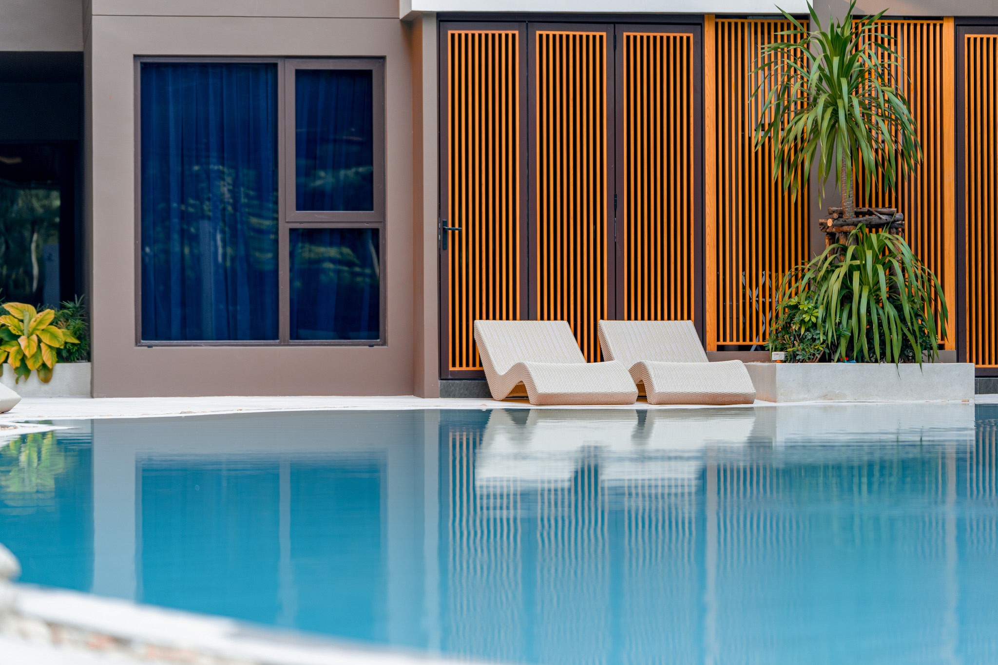 Marin Island Pool